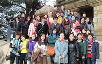 英国上市公司365集团组织2012年国际三八妇女节登山活动